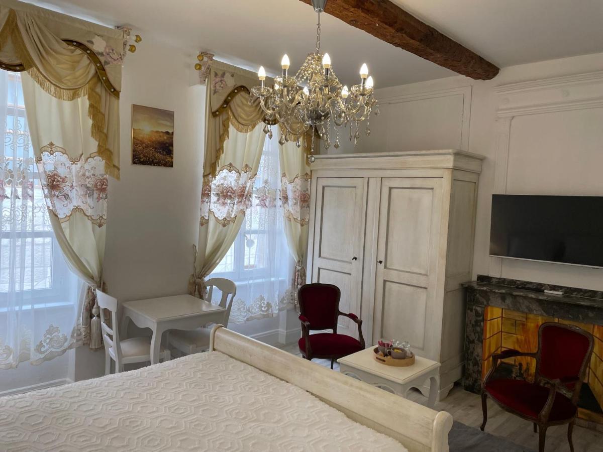 Maison Du Cloitre Couvent Des Carmes Affittacamere *